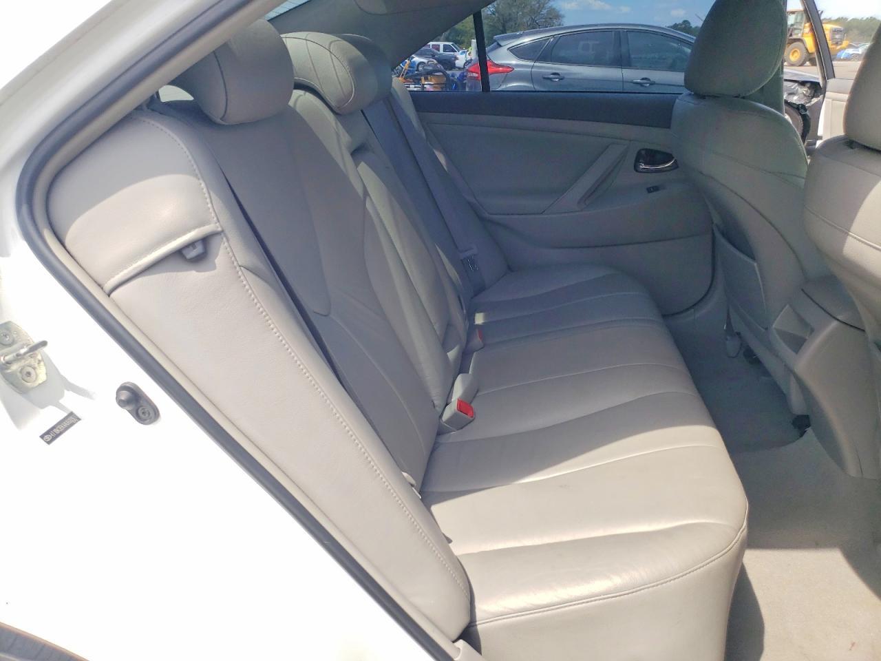 2010 TOYOTA CAMRY