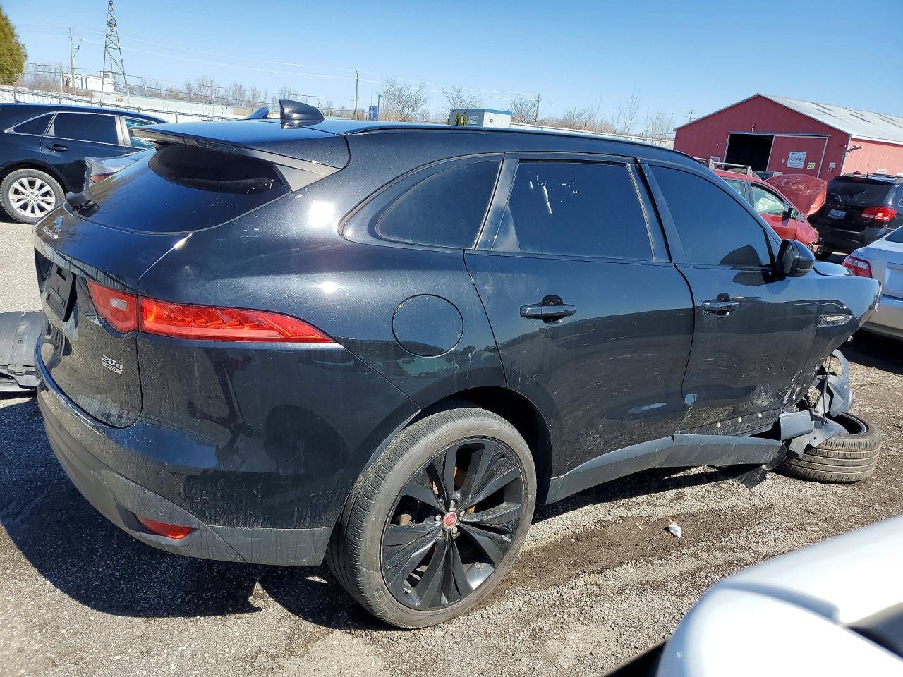2018 JAGUAR F-Pace
