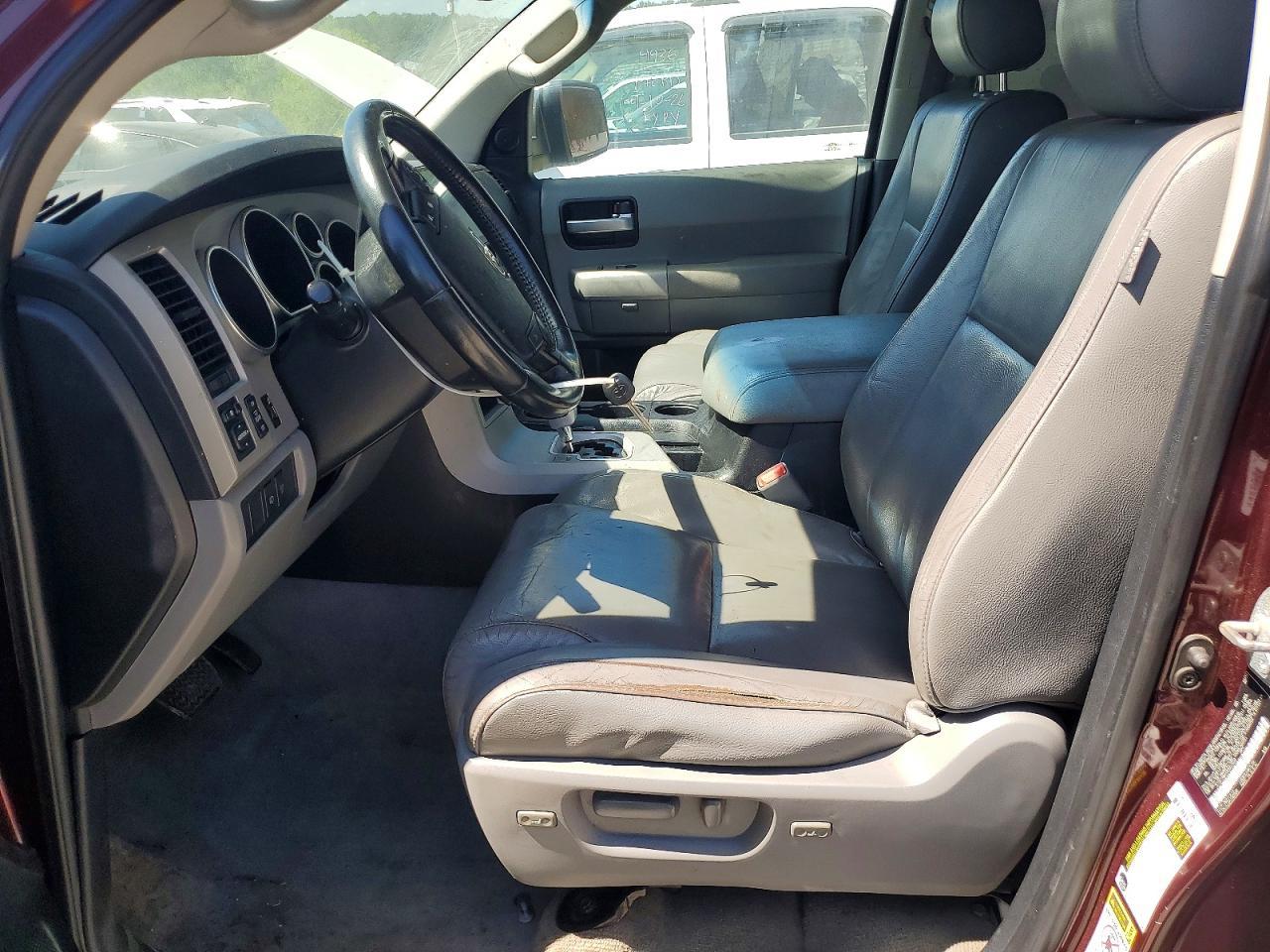 2008 TOYOTA Sequoia