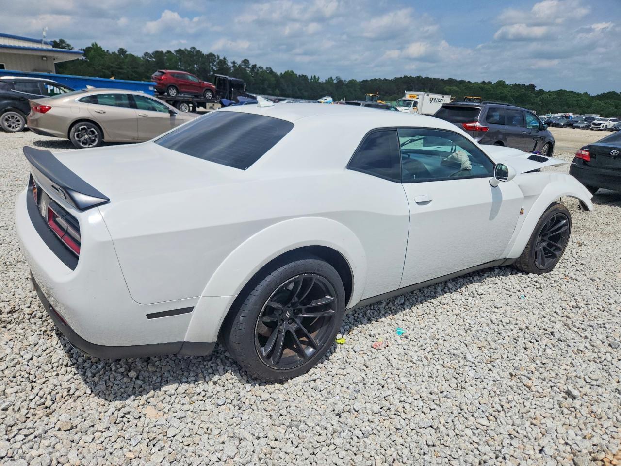 2021 DODGE Challenger