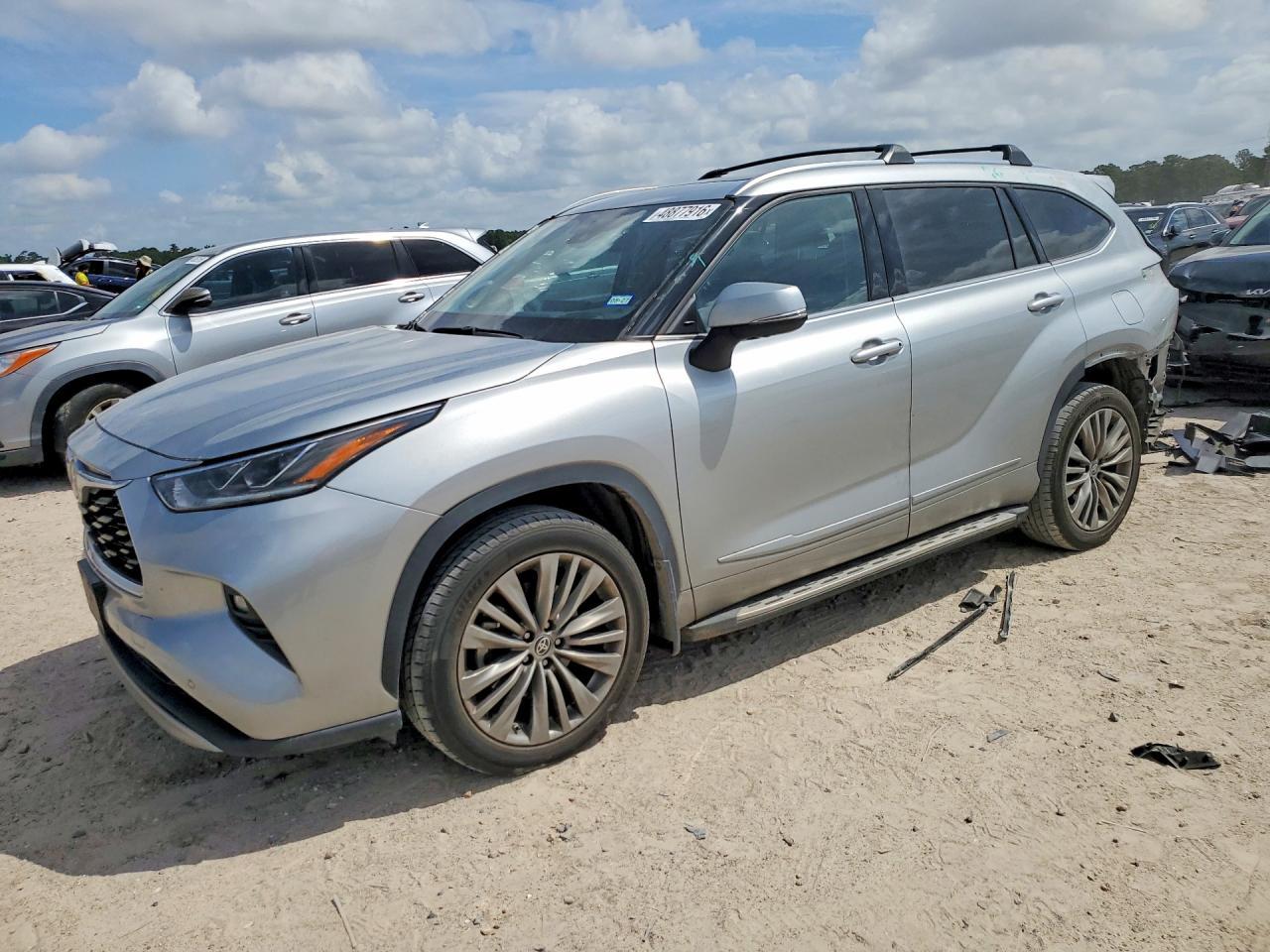 2021 TOYOTA HIGHLANDER