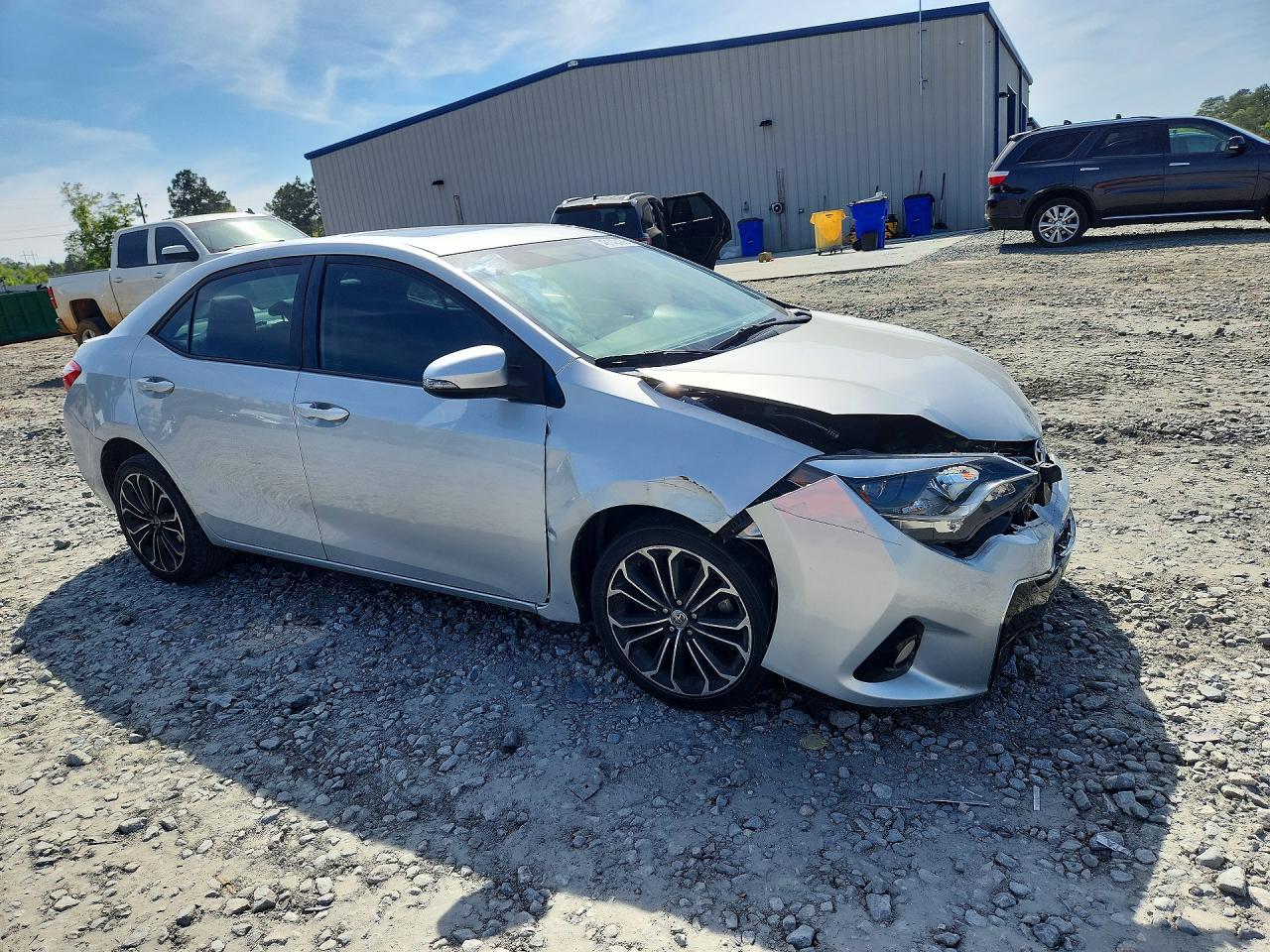 2015 TOYOTA COROLLA