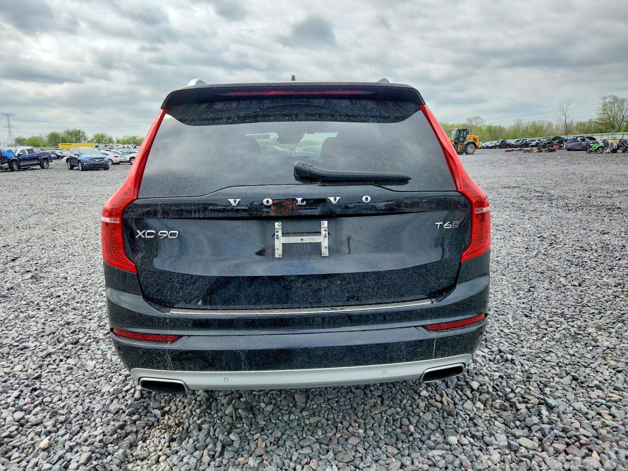2019 VOLVO XC90