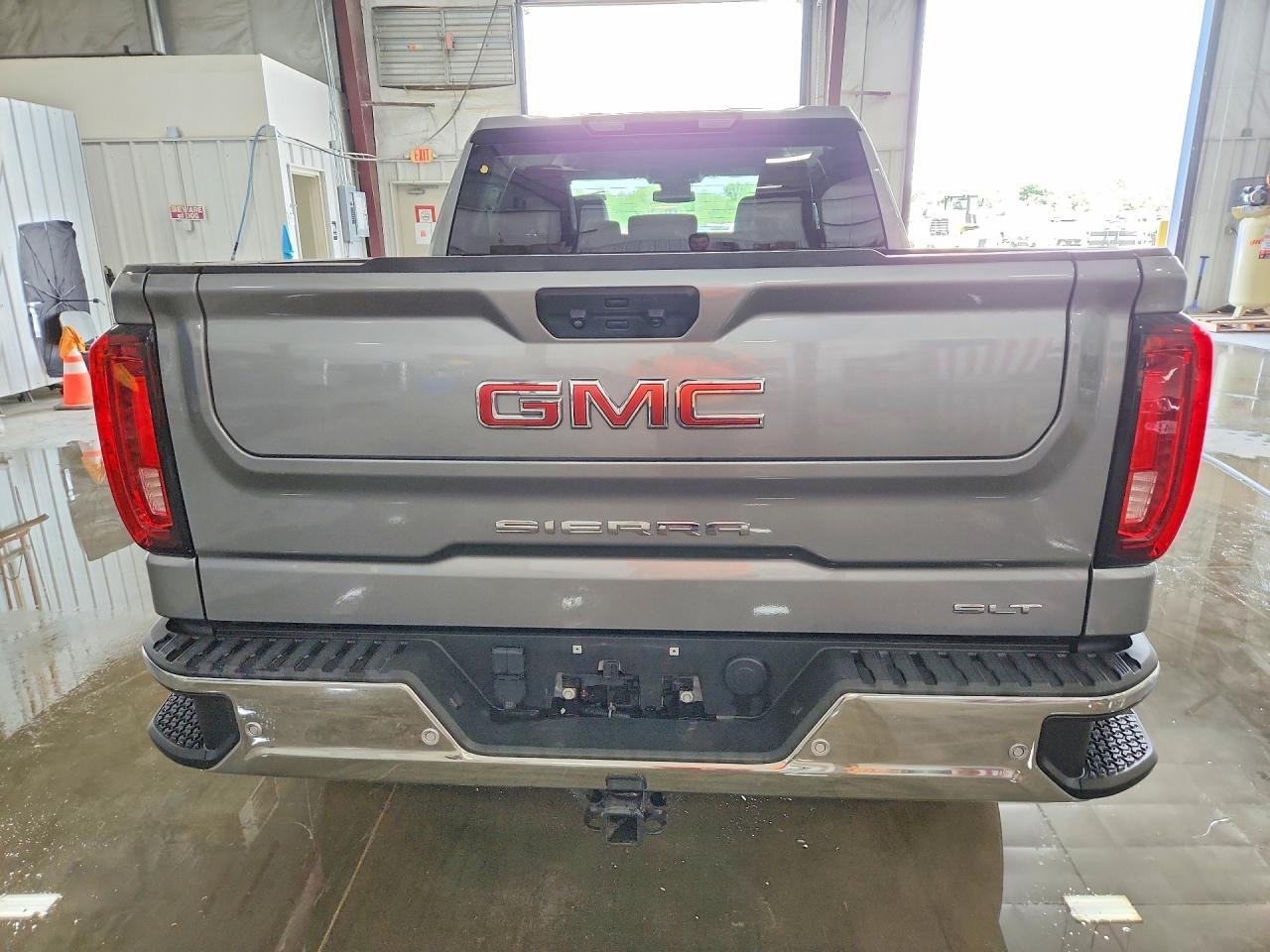 2023 GMC Sierra