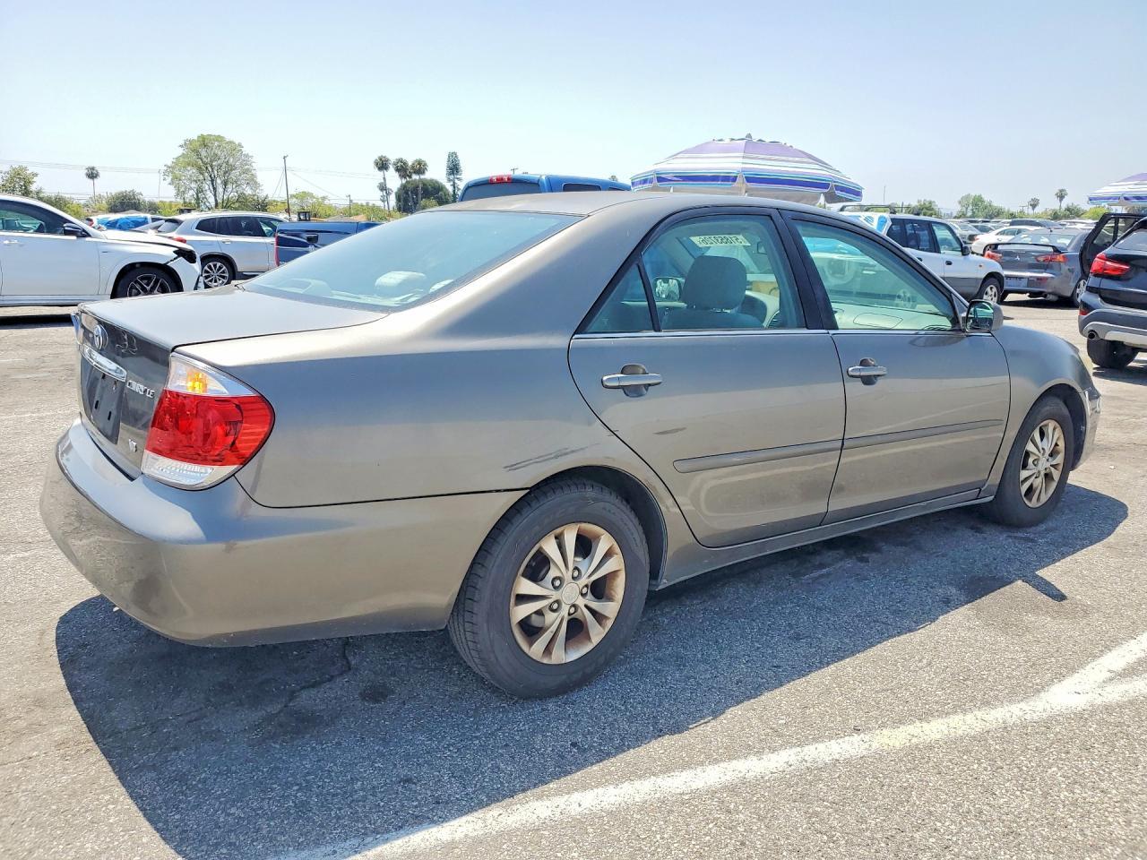 2005 TOYOTA CAMRY