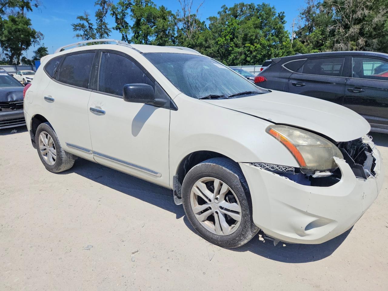 2015 NISSAN ROGUE