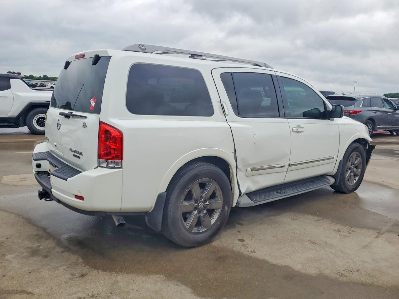 2014 NISSAN Armada