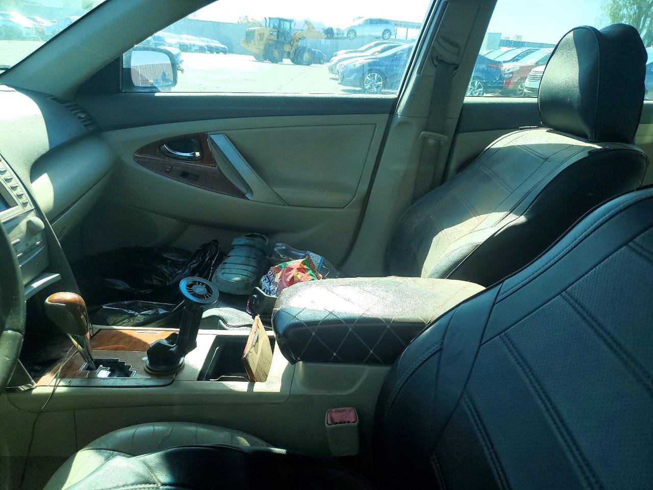 2010 TOYOTA CAMRY