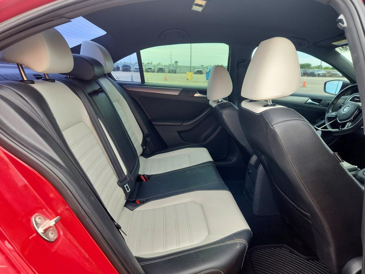 2016 VOLKSWAGEN JETTA