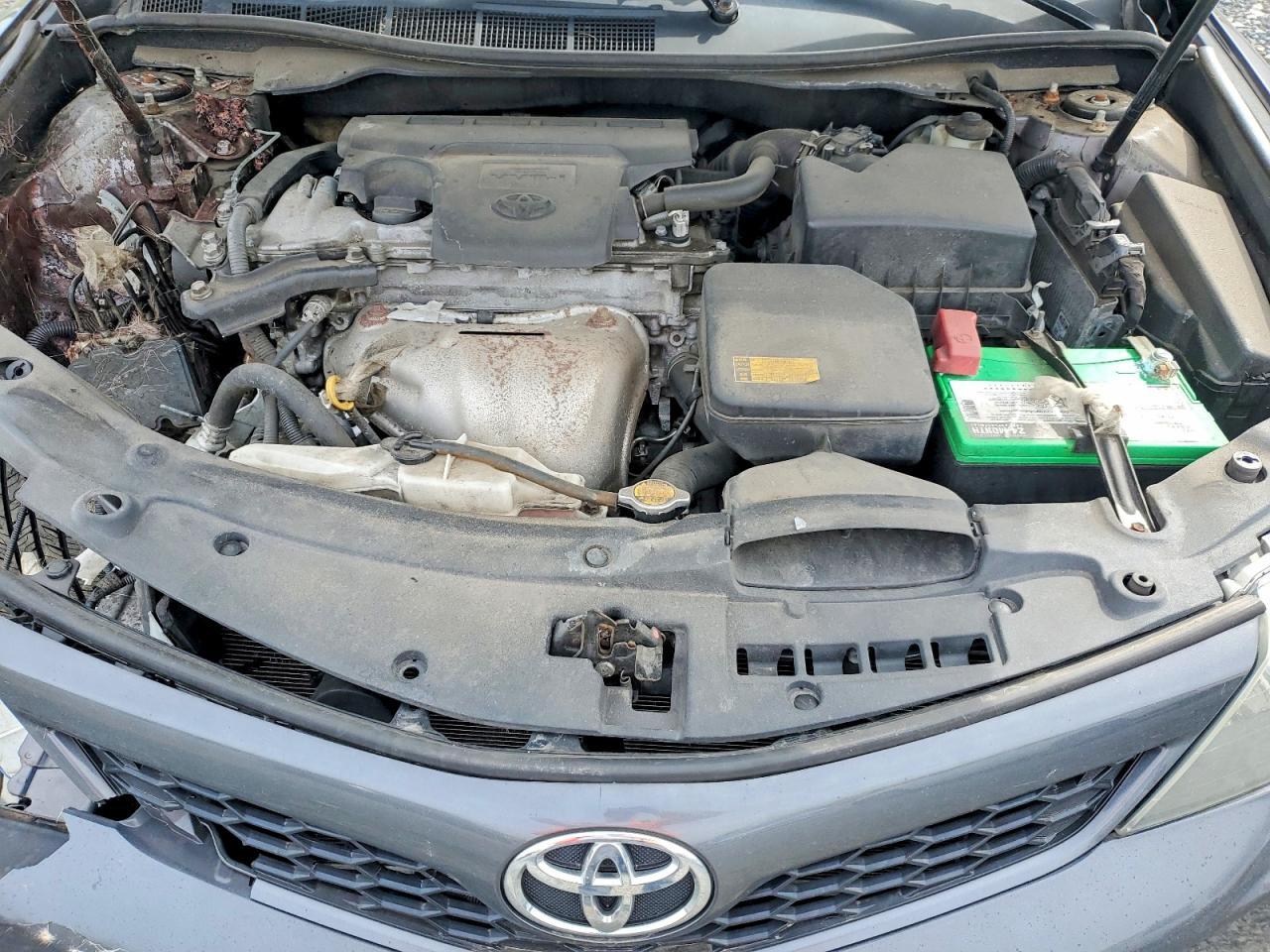 2014 TOYOTA CAMRY
