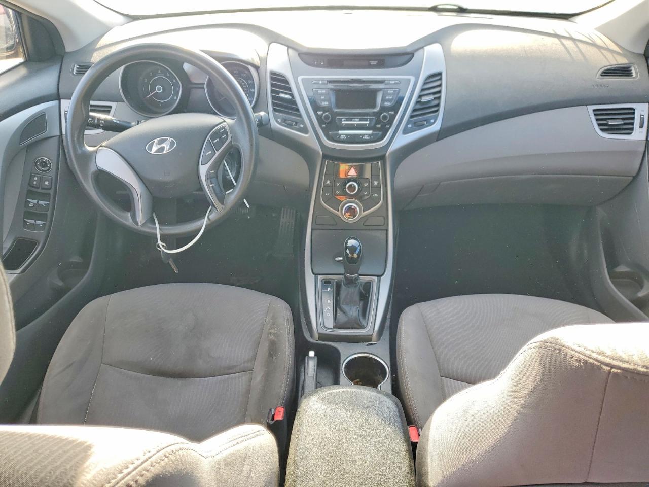 2016 HYUNDAI ELANTRA
