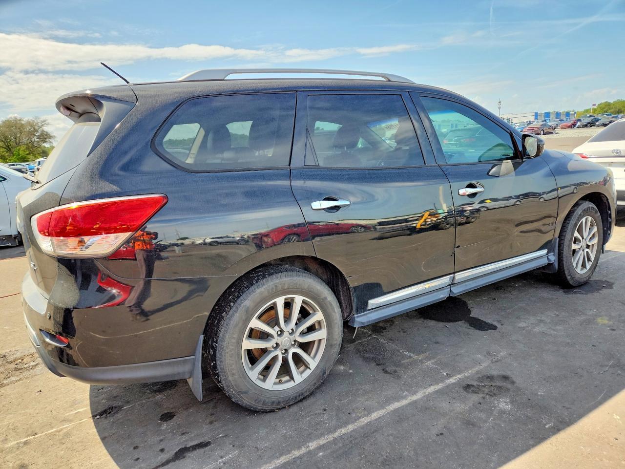 2015 NISSAN PATHFINDER