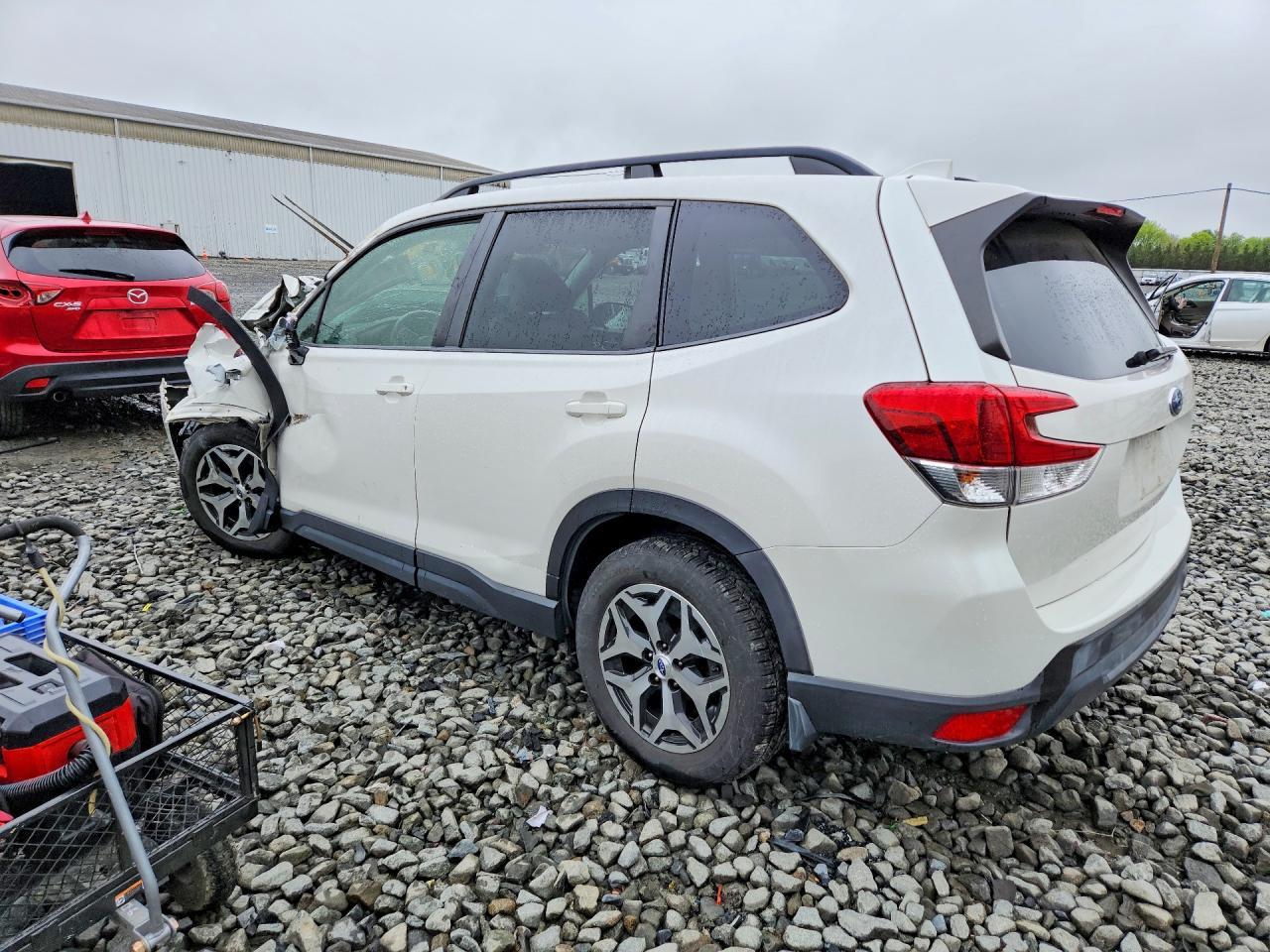 2020 SUBARU FORESTER