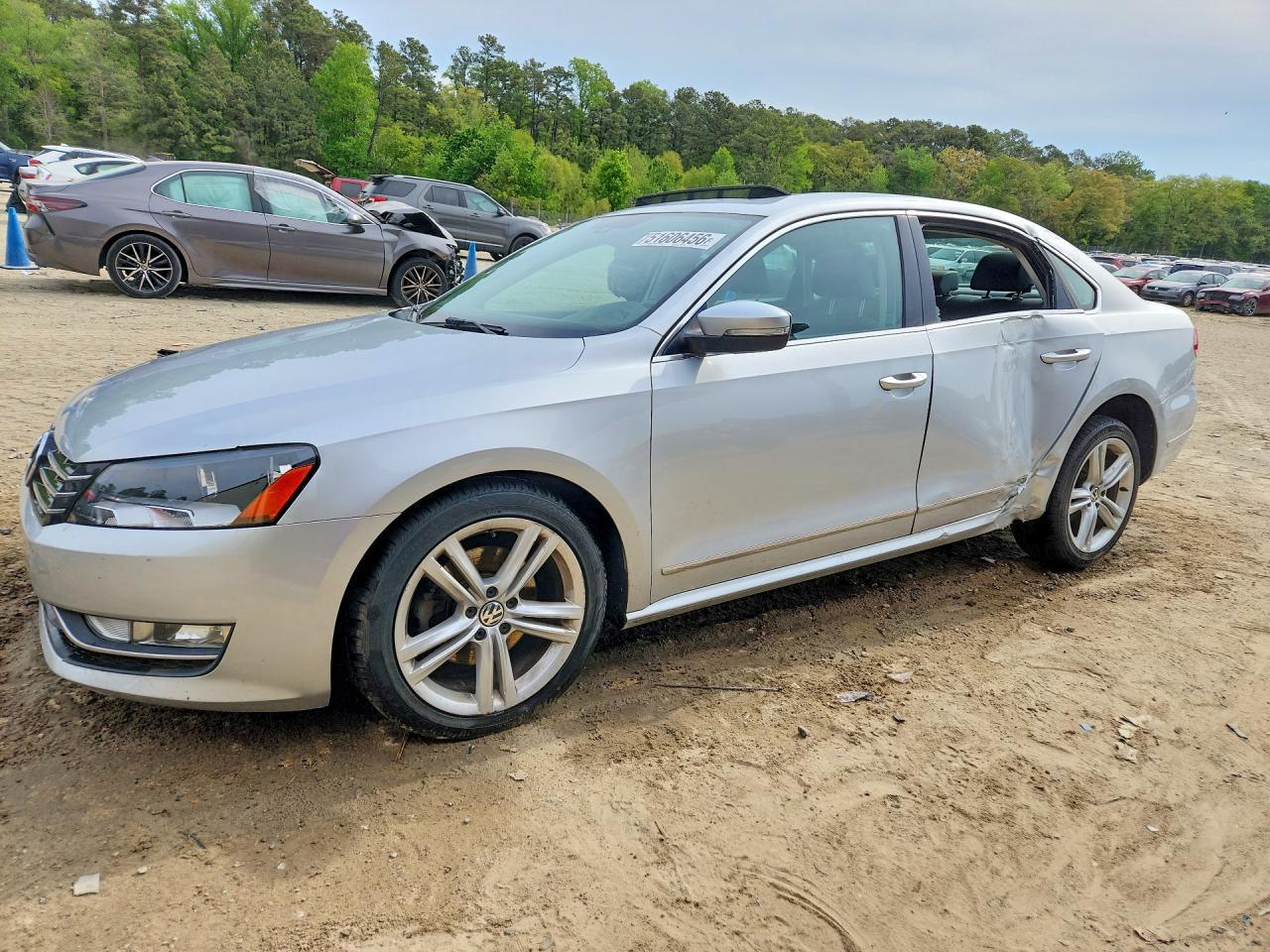 2015 VOLKSWAGEN Passat