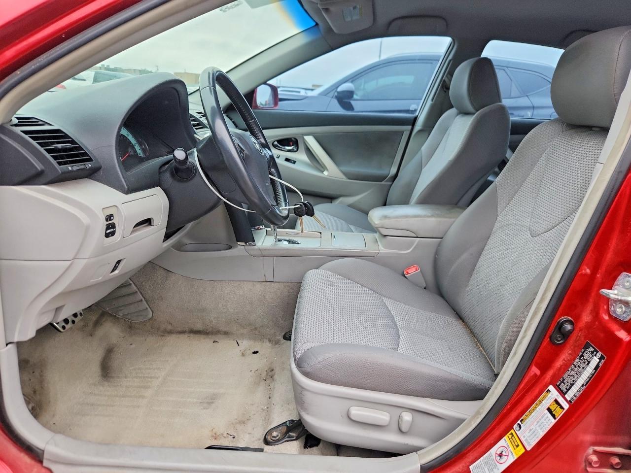 2010 TOYOTA CAMRY