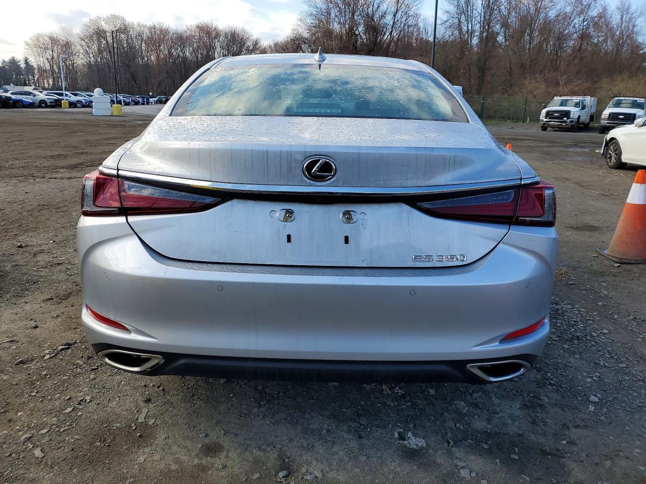 2019 LEXUS ES 350