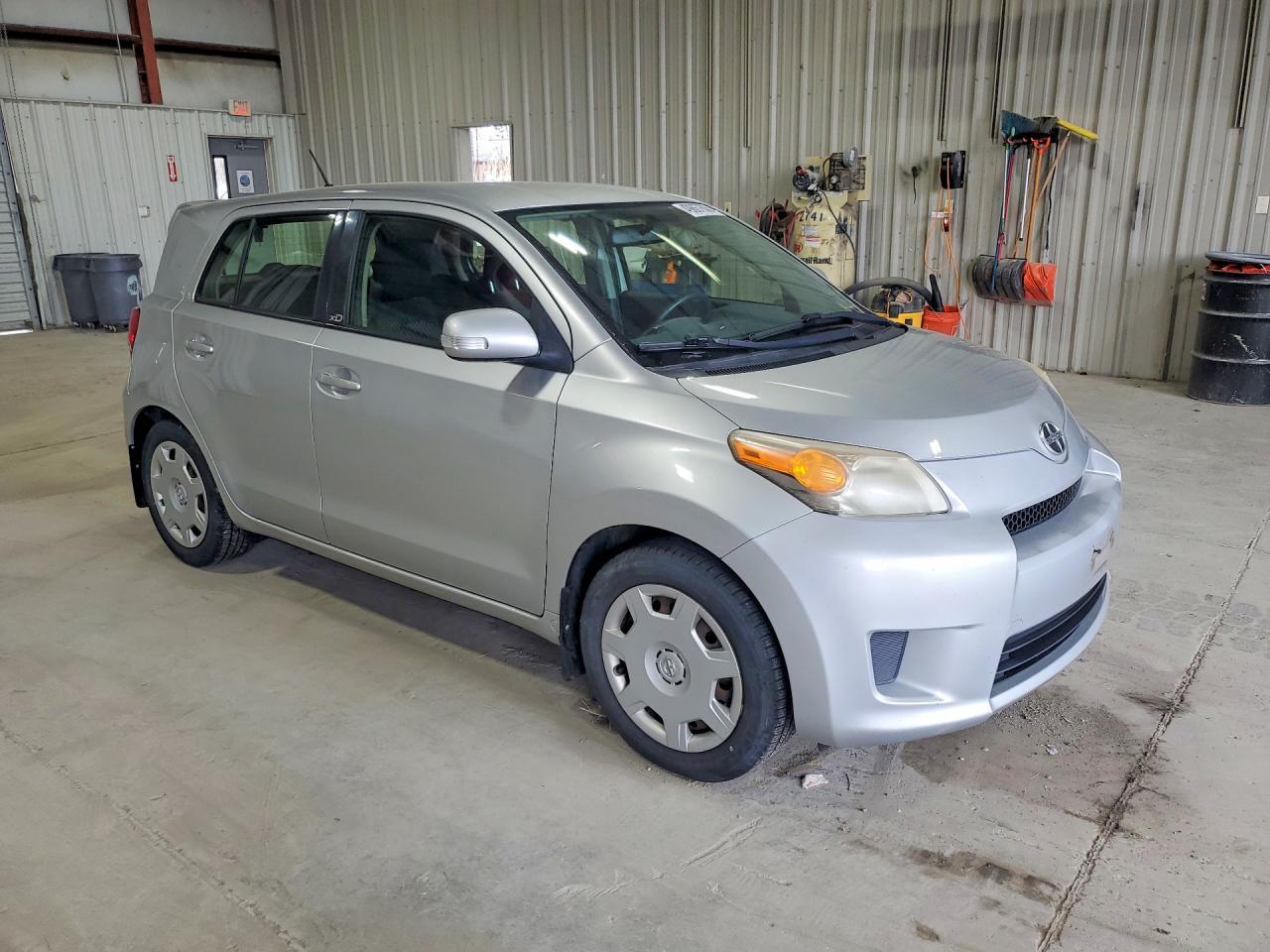 2013 SCION xD