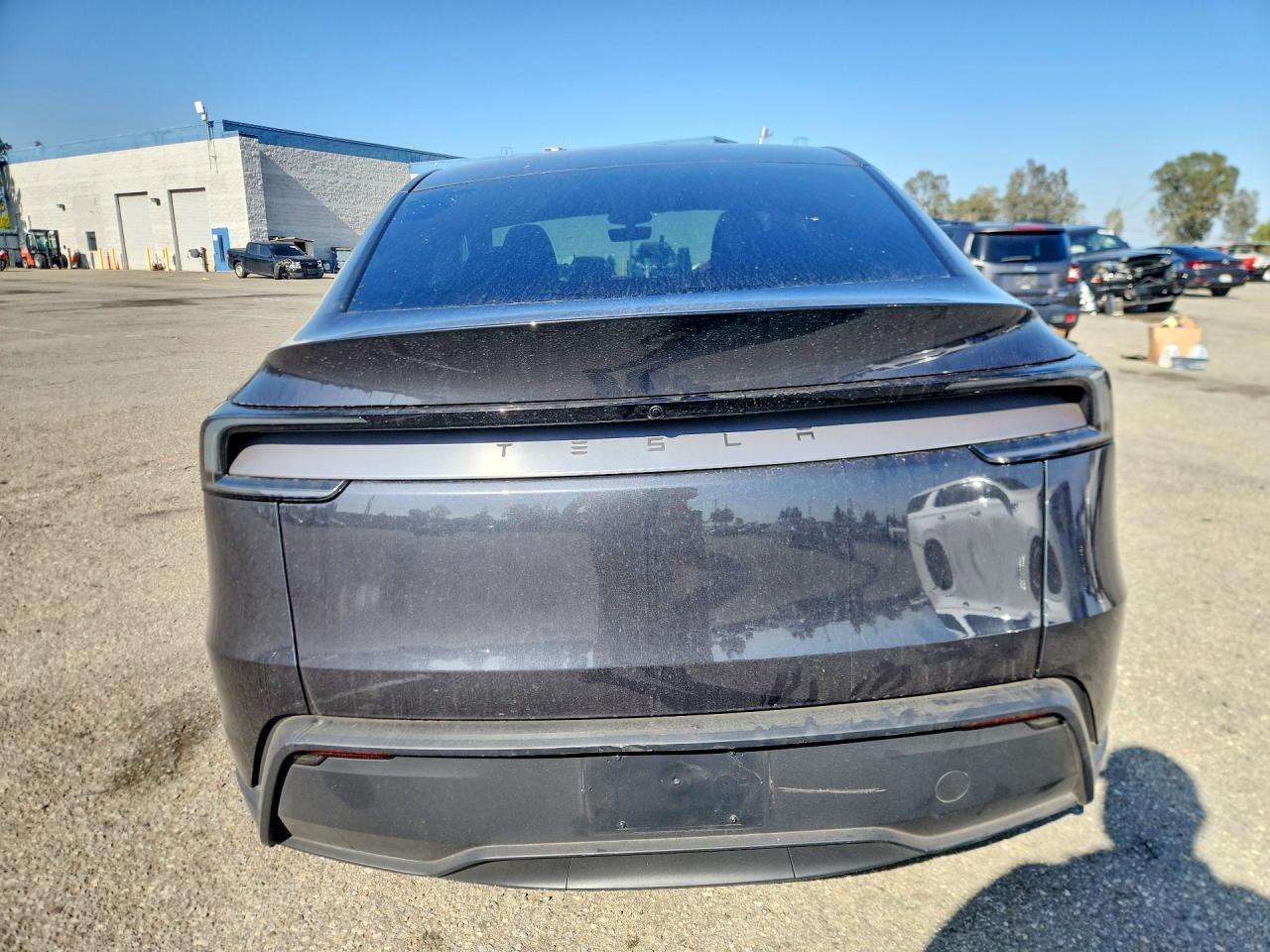 2026 TESLA MODEL Y