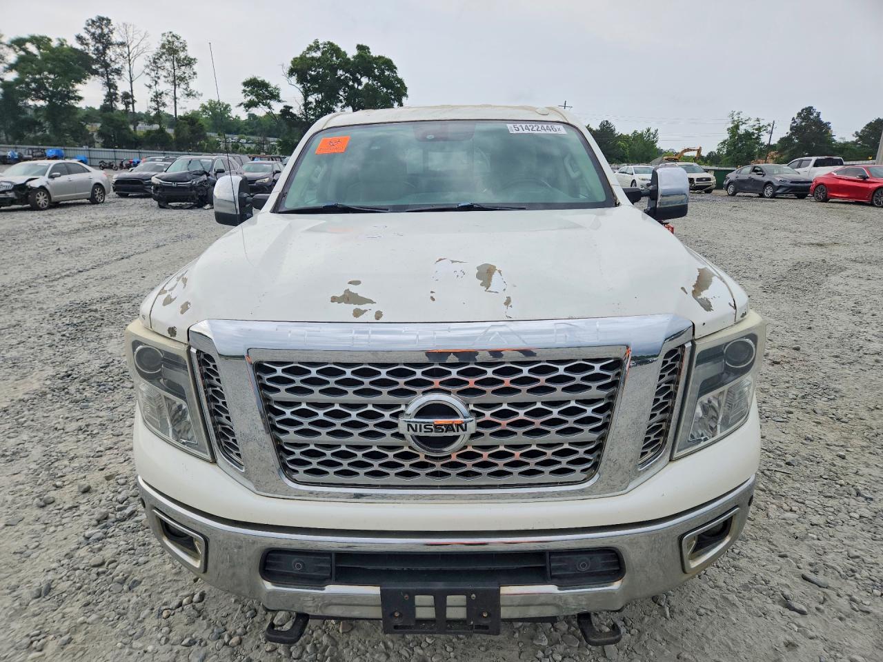 2016 NISSAN Titan