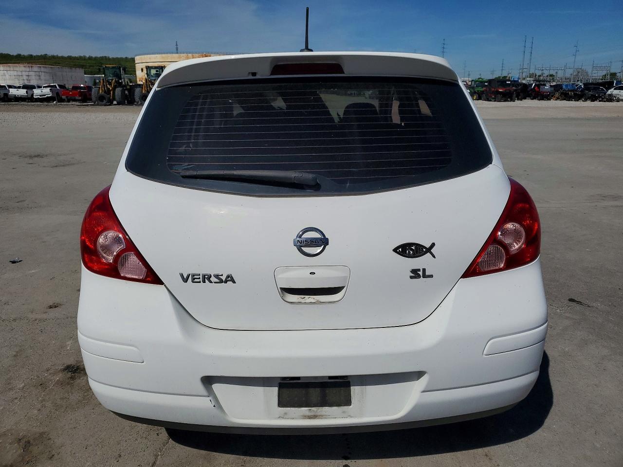2008 NISSAN VERSA