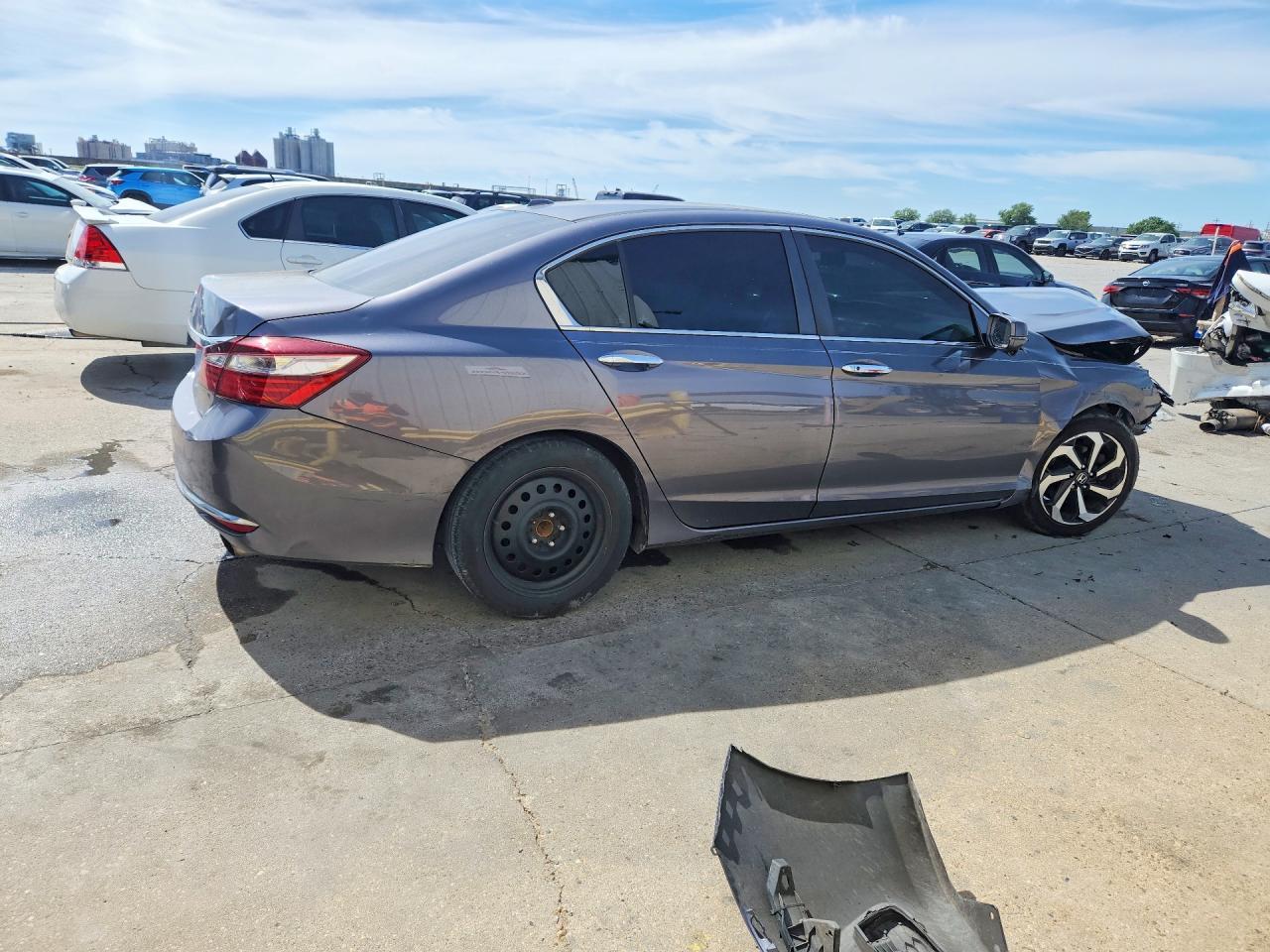 2016 HONDA ACCORD