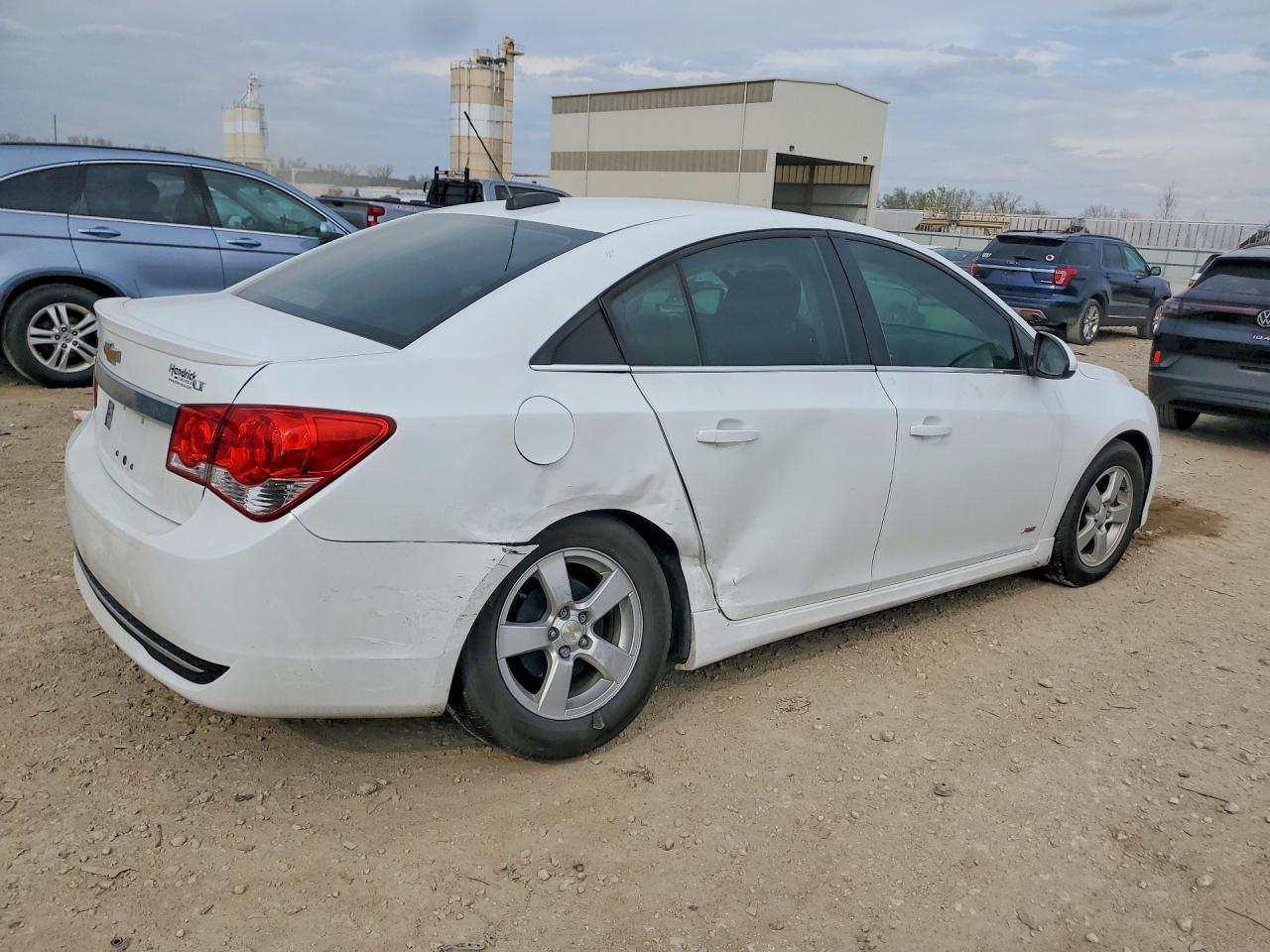 2015 CHEVROLET CRUZE