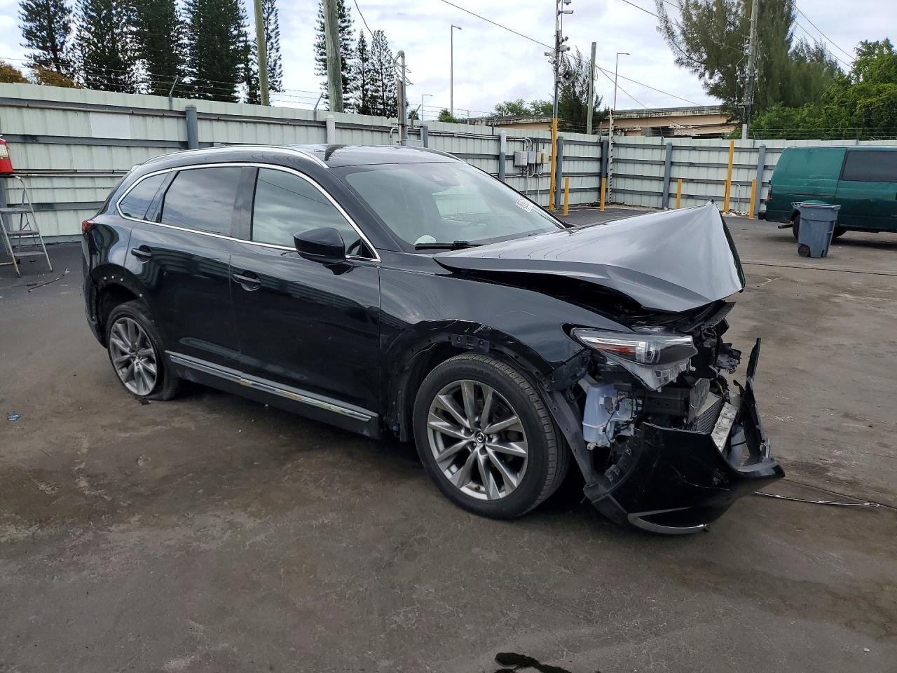 2018 MAZDA CX-9