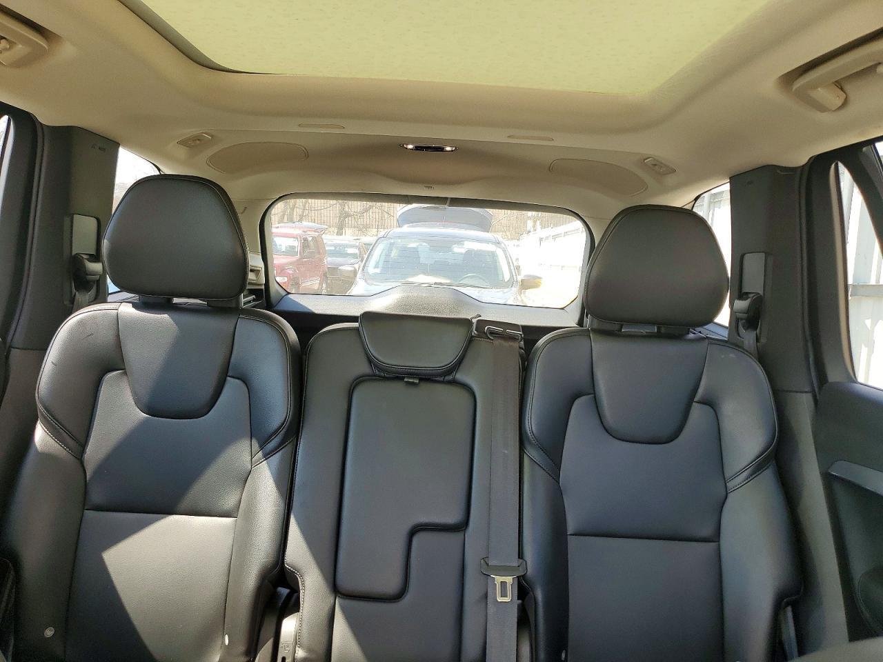 2018 VOLVO XC90
