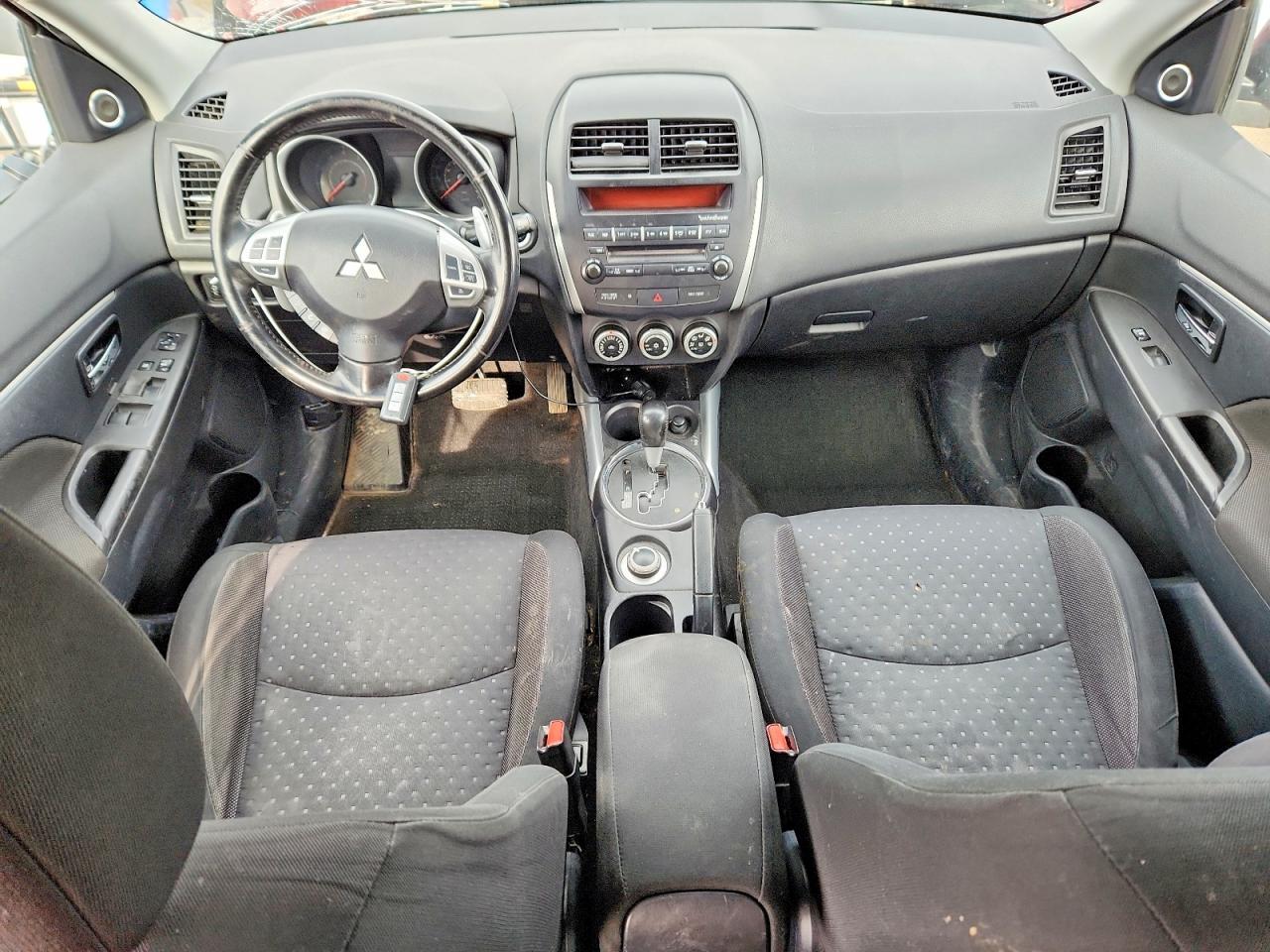 2011 MITSUBISHI RVR