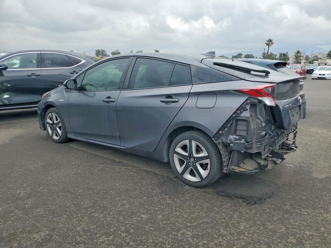 2018 TOYOTA PRIUS