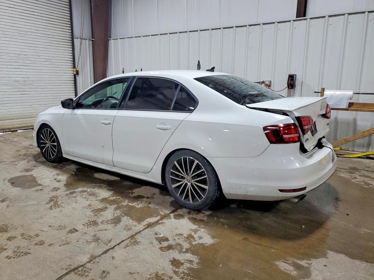 2016 VOLKSWAGEN JETTA