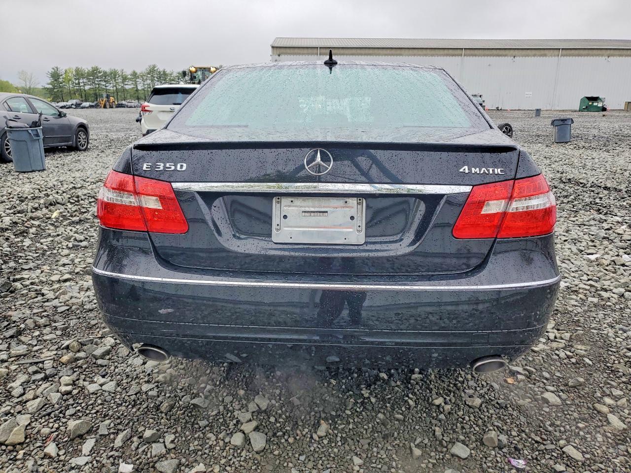 2013 MERCEDES-BENZ E-Class
