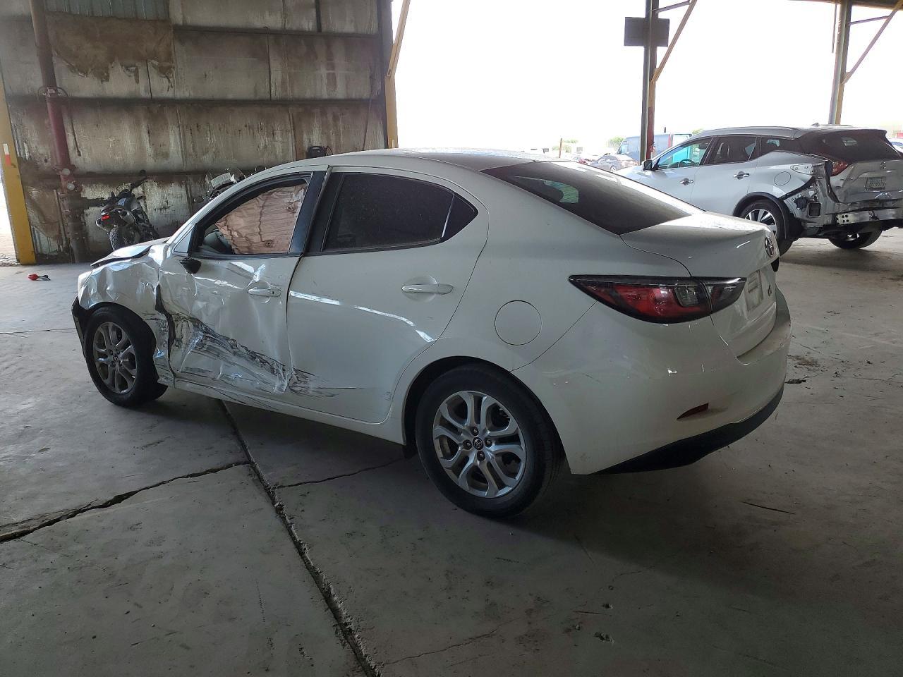 2017 TOYOTA YARIS
