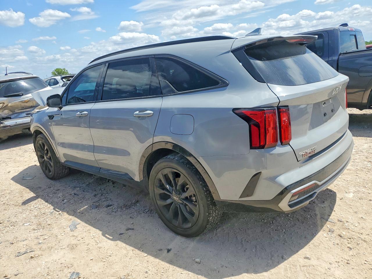 2023 KIA SORENTO