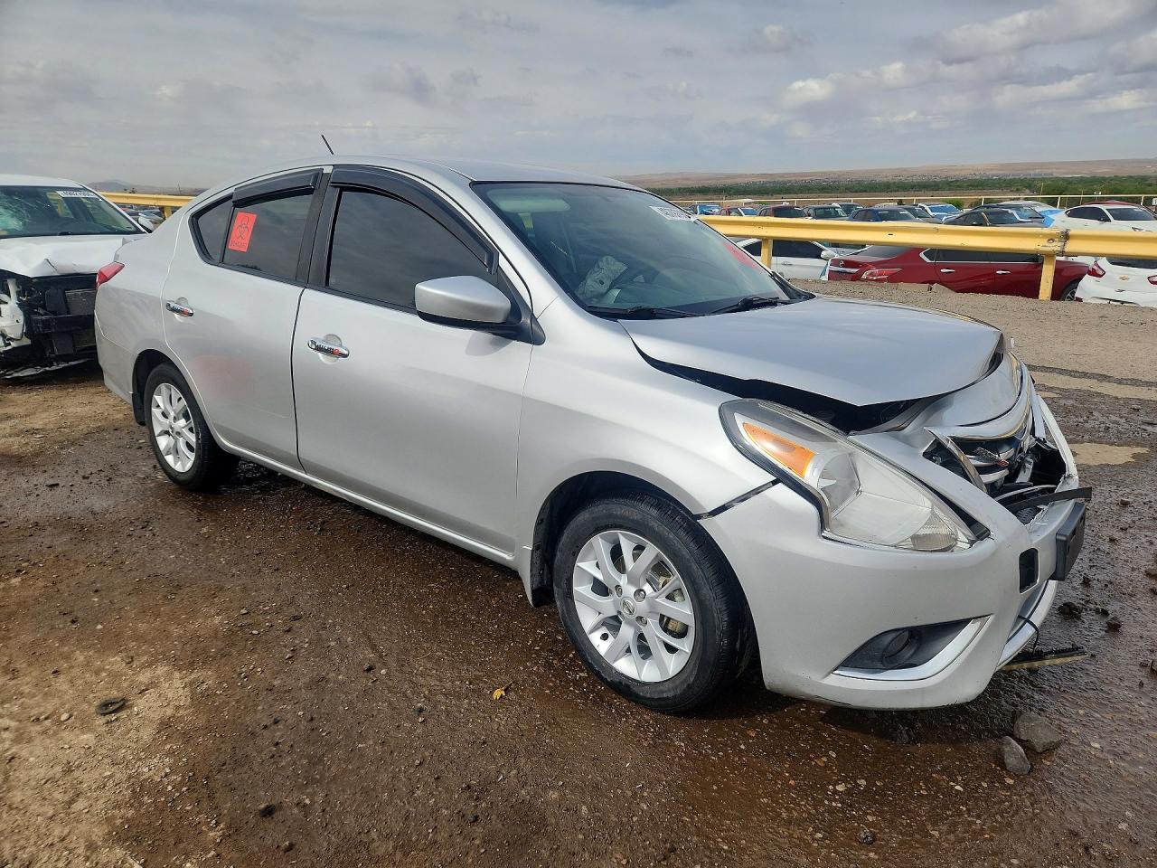 2017 NISSAN VERSA