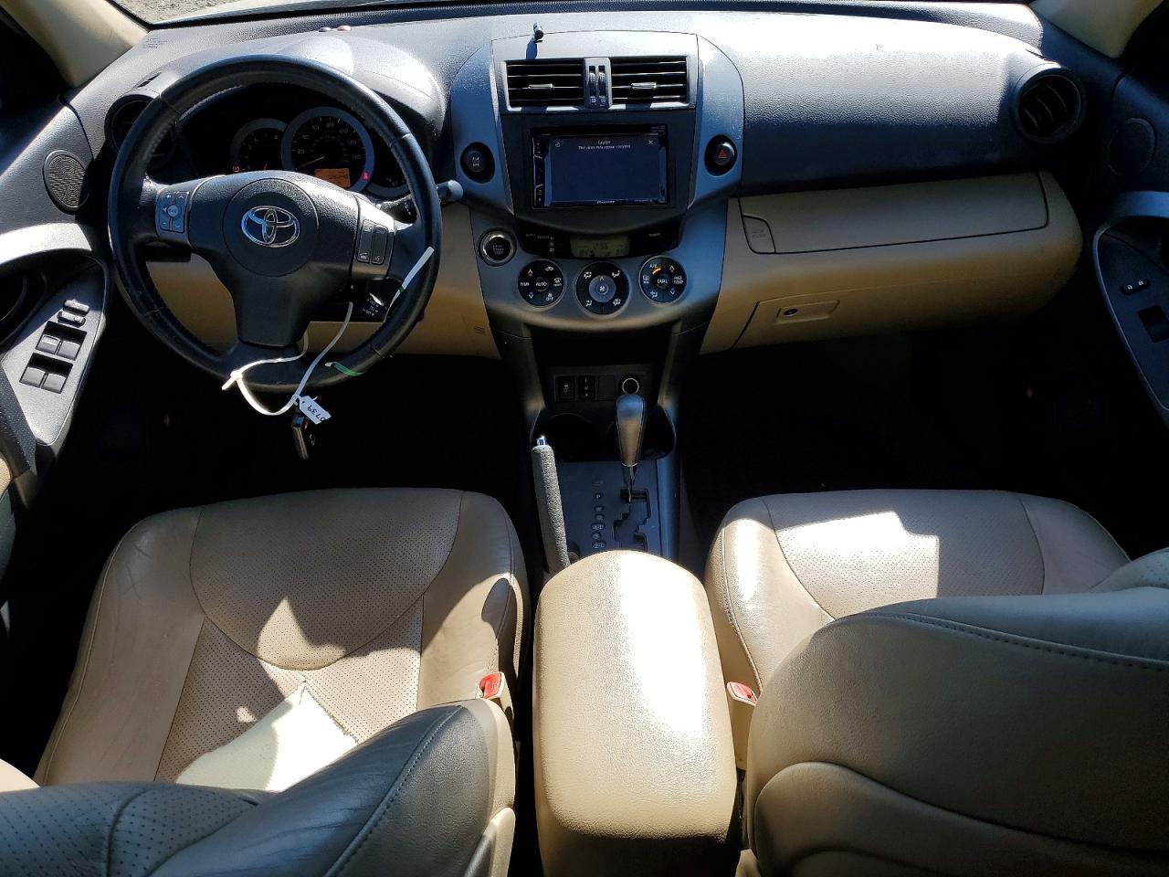 2011 TOYOTA RAV4