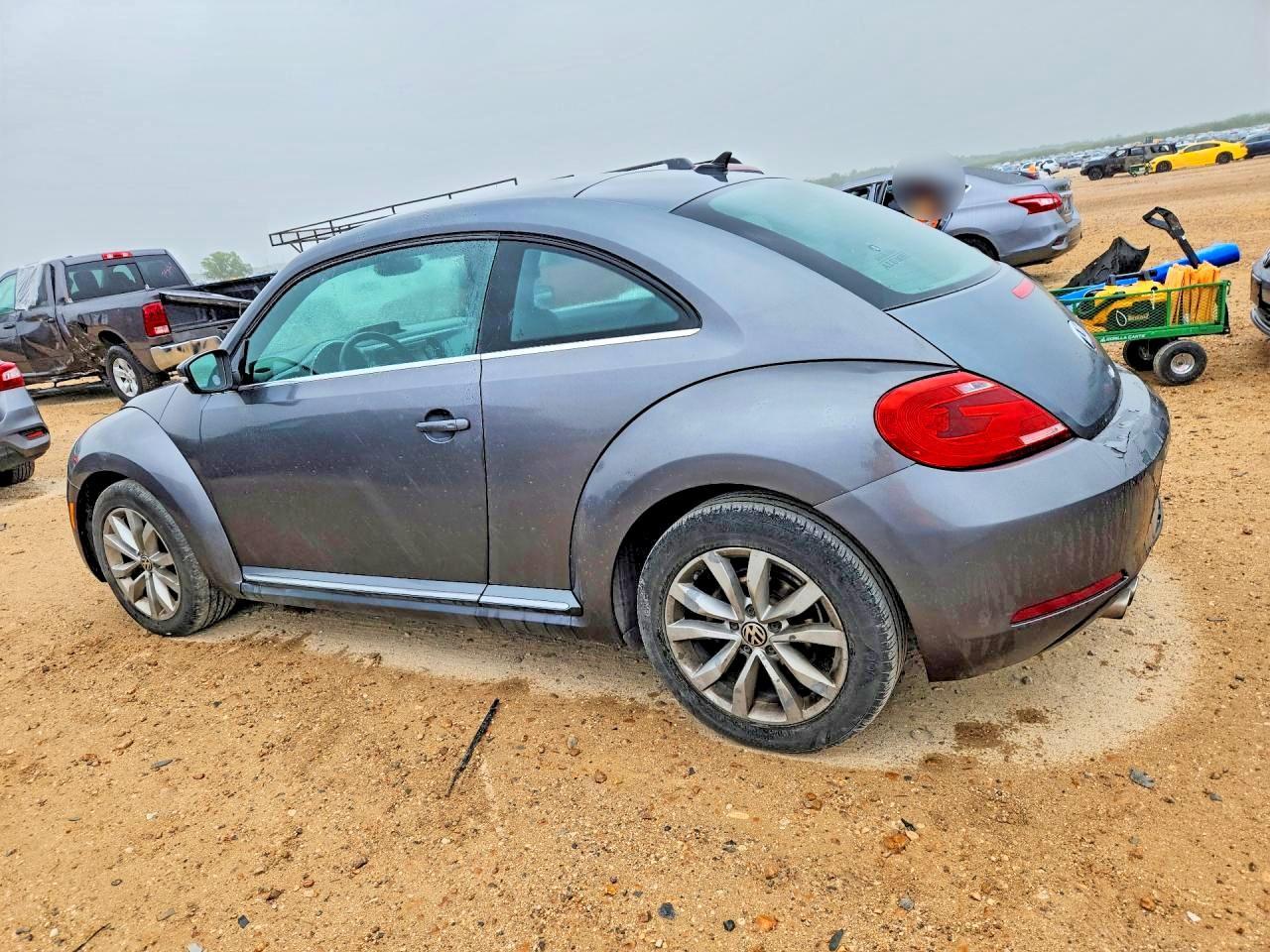 2014 VOLKSWAGEN Beetle