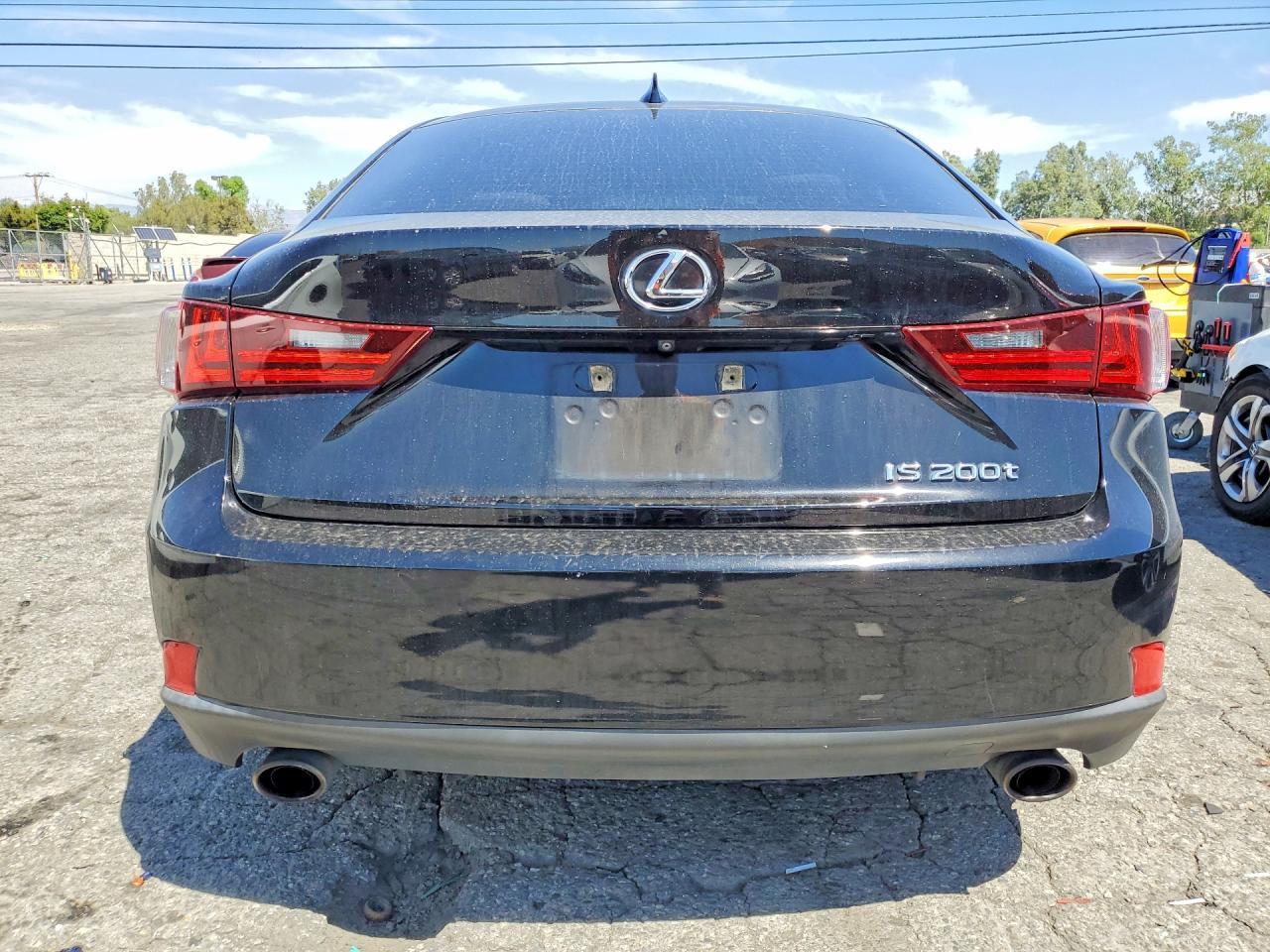 2016 LEXUS IS 200t