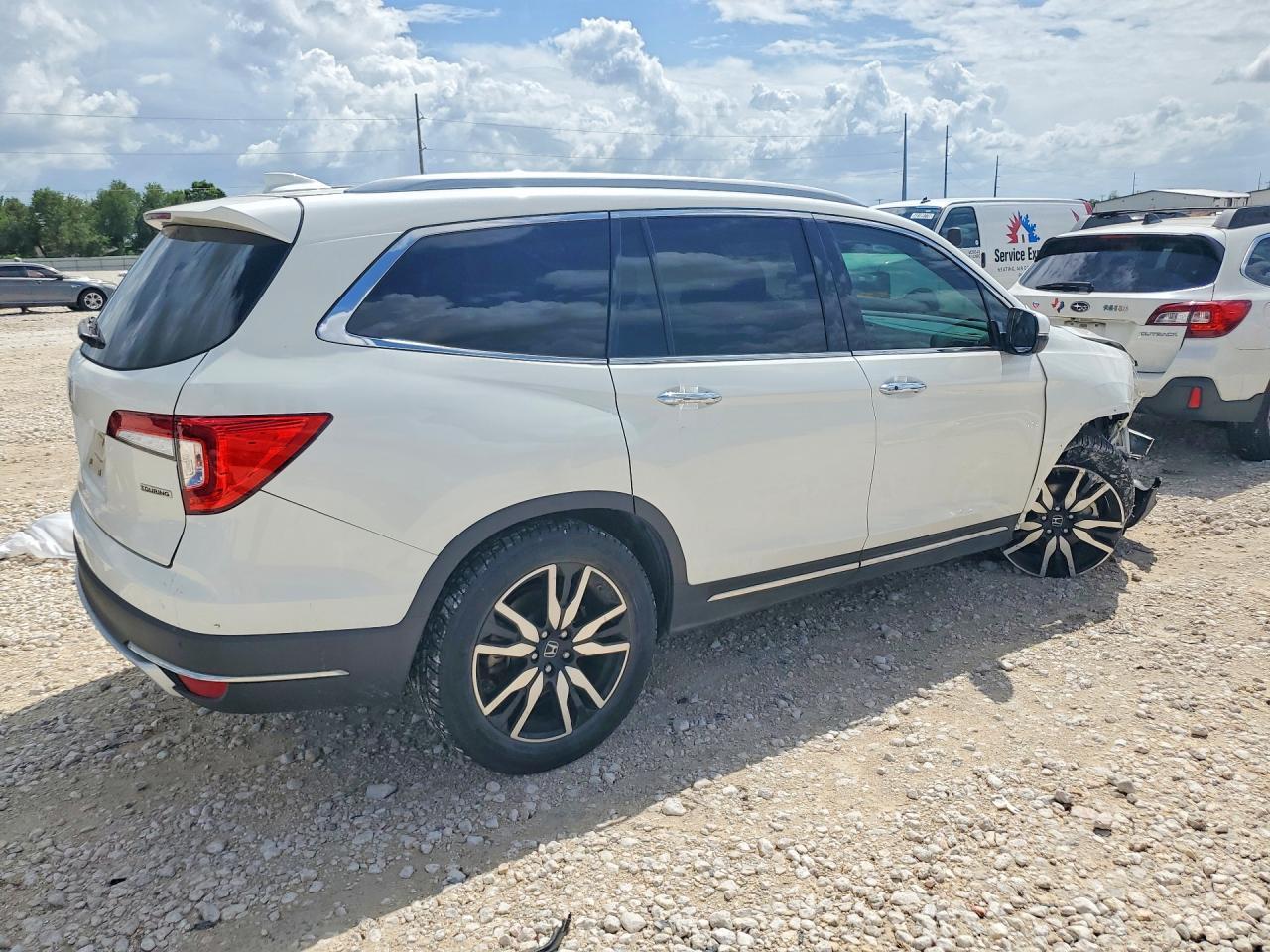 2019 HONDA PILOT