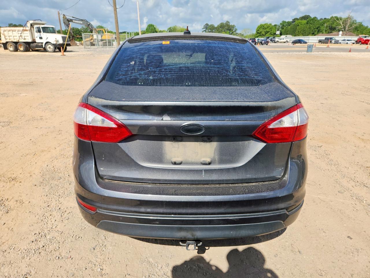 2016 FORD Fiesta