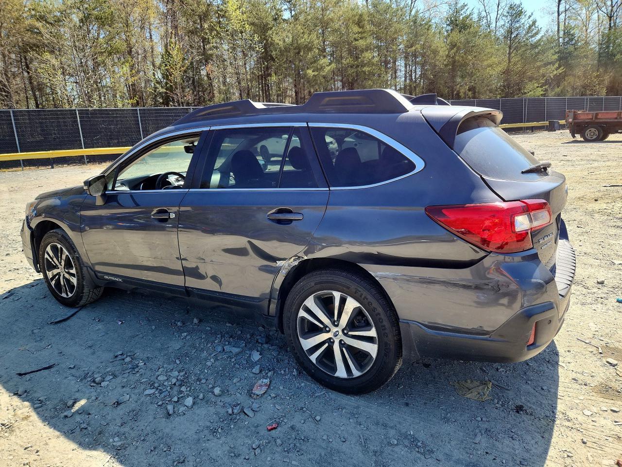 2018 SUBARU Outback