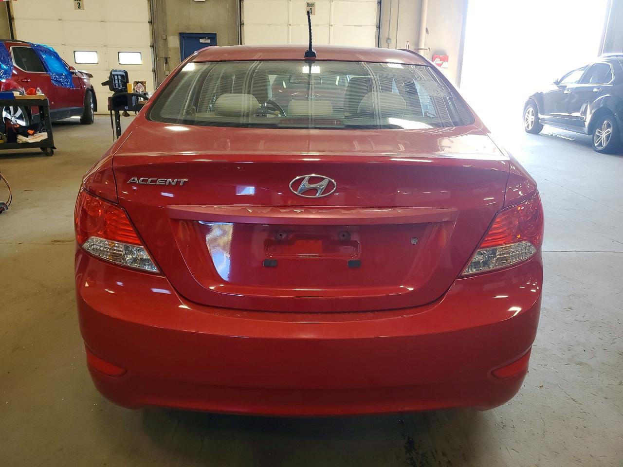 2012 HYUNDAI ACCENT