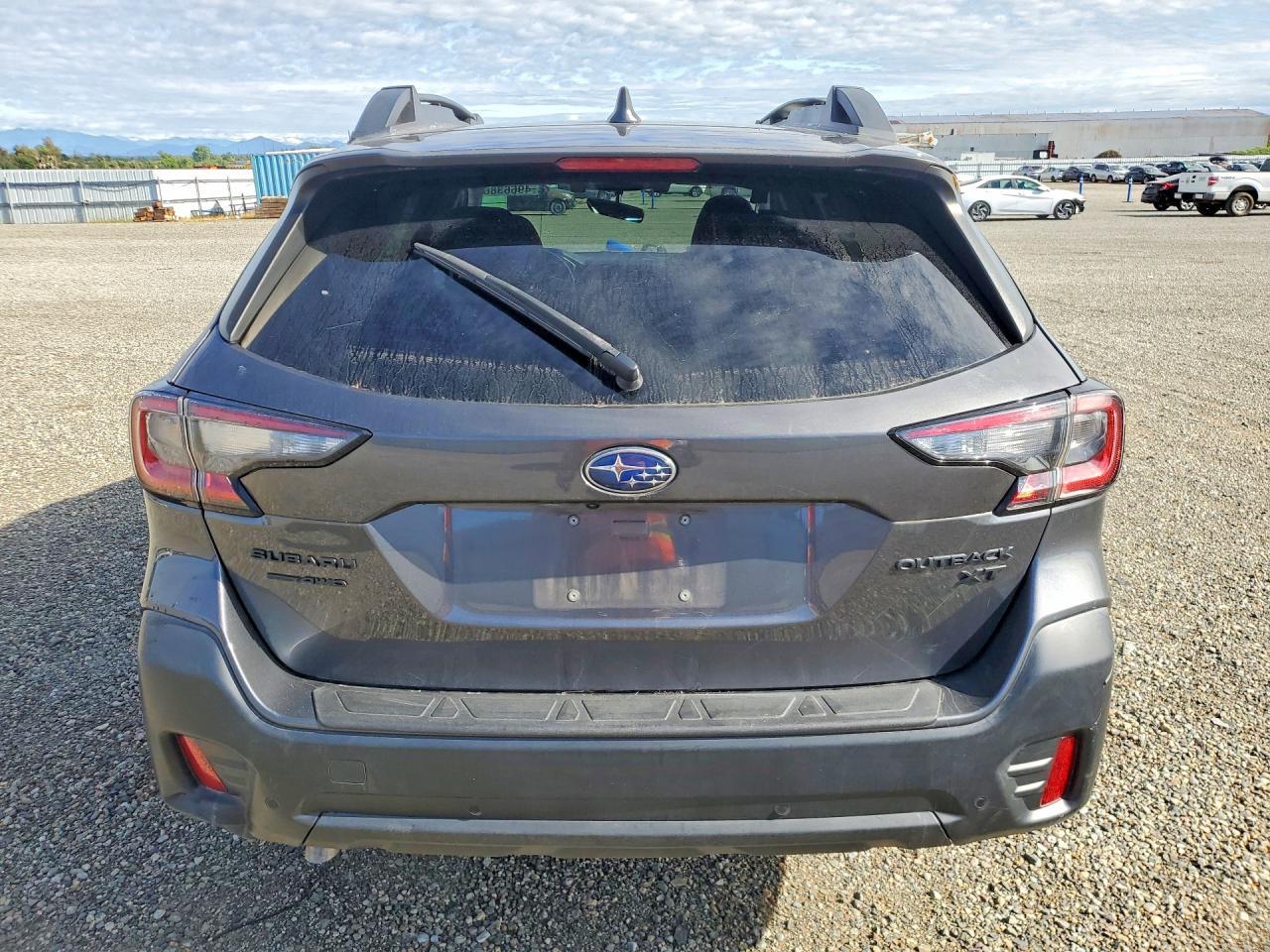 2021 SUBARU Outback