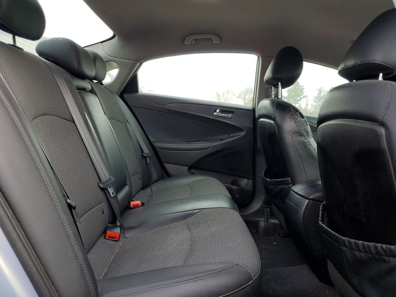 2012 HYUNDAI SONATA