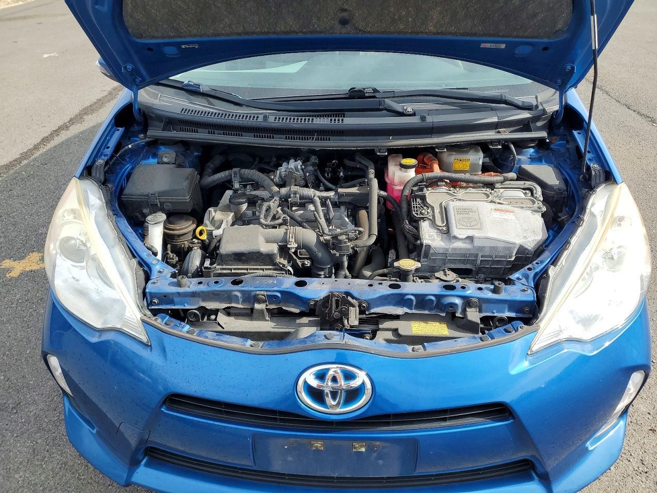 2012 TOYOTA Prius c