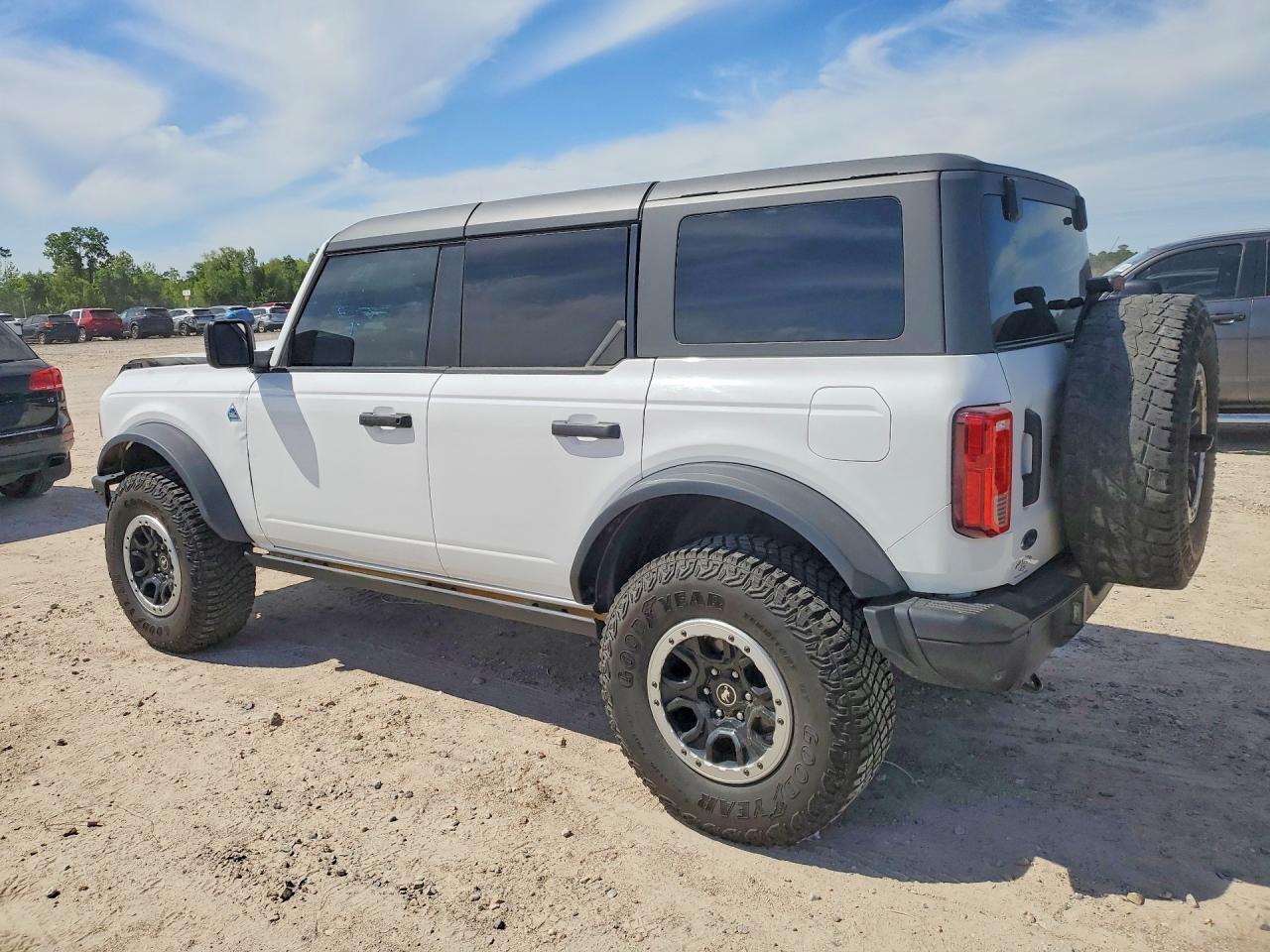 2024 FORD Bronco