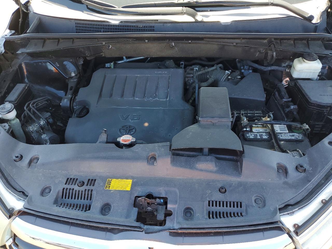 2016 TOYOTA HIGHLANDER