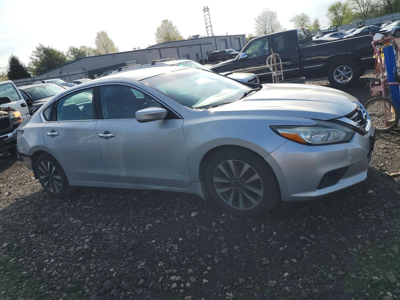 2016 NISSAN ALTIMA