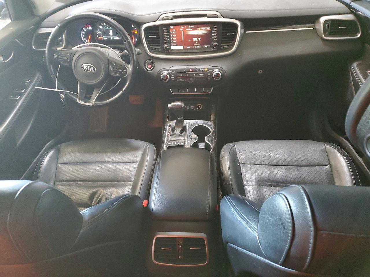 2016 KIA SORENTO