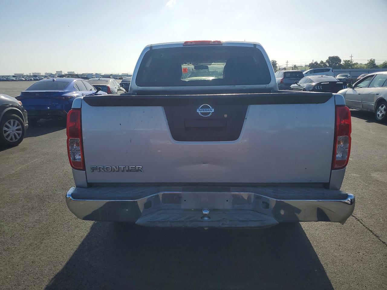 2014 NISSAN Frontier